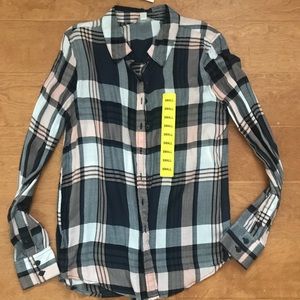 Women’s shirt